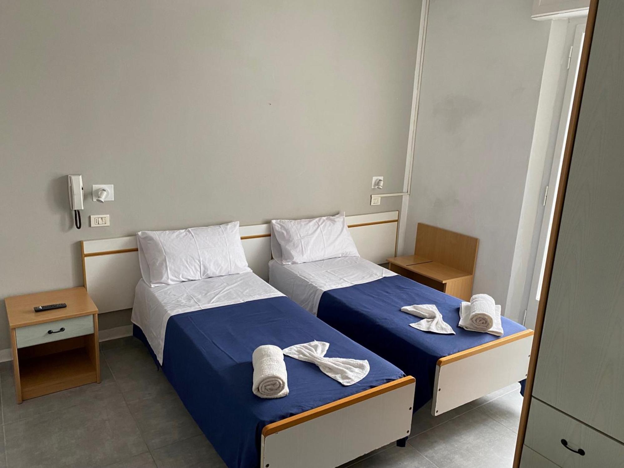 Hotel Piccari Nuova Gestione Rimini Eksteriør billede